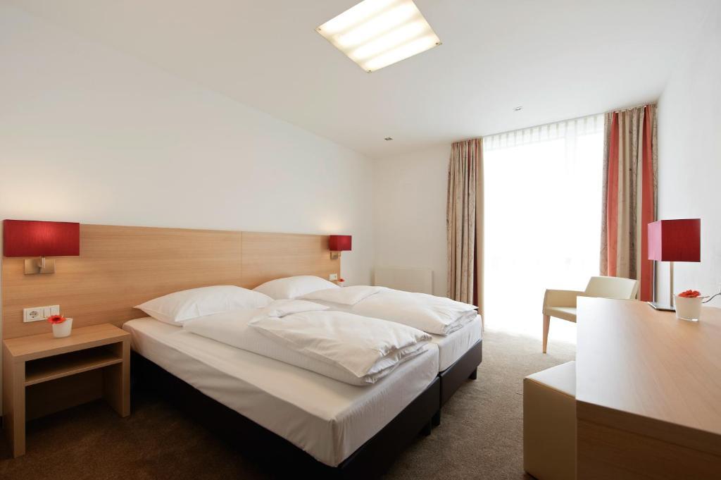 Sternen Hotel Wolfurt Bregenz Room photo